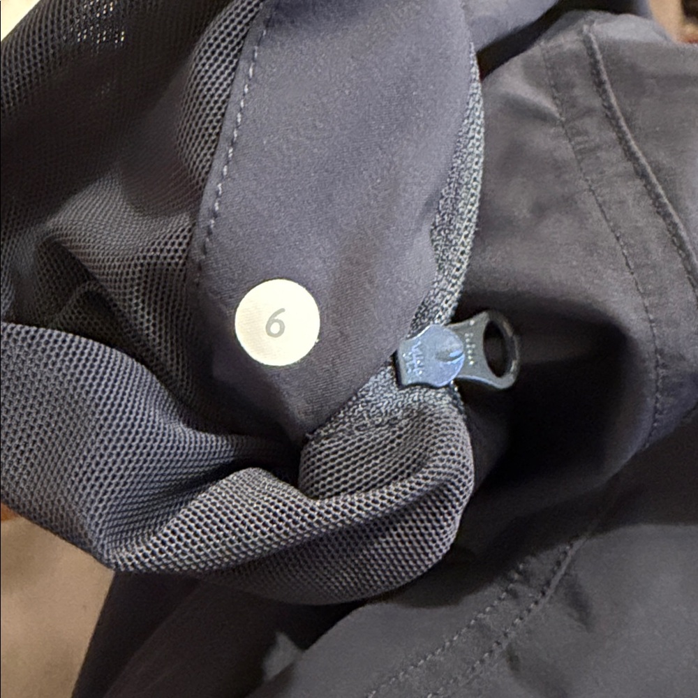 Lululemon Vintage Y2K Dance Studio Fleece
Lined Pants Gray Women's 6 - Picture 9 of 9